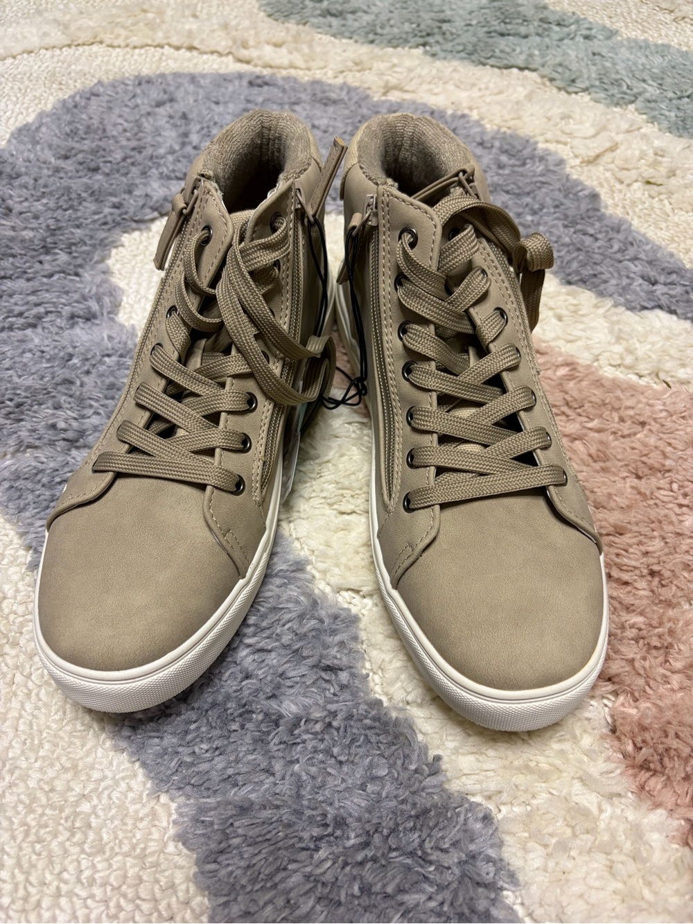 Maurices Women's High-Top Sneakers in Taupe. Size 9 $15
